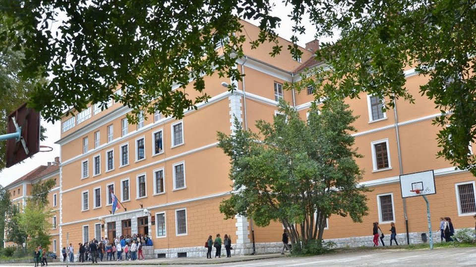 Problemi sa zapošljavanjem u zadarskoj Gimnaziji Juraj Baraković